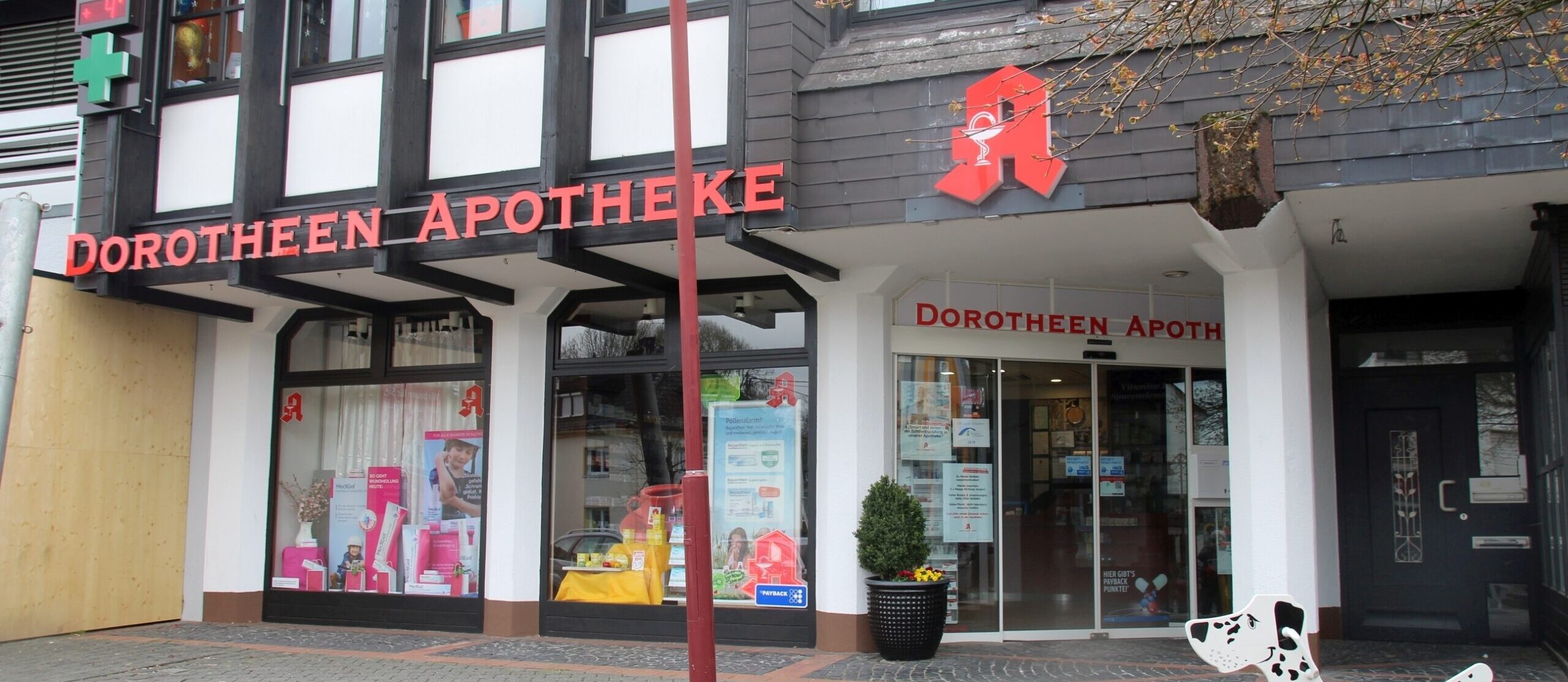 Apotheke außen